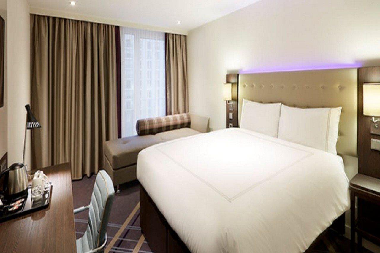 Premier Inn Berlin Alexanderplatz ภายนอก รูปภาพ